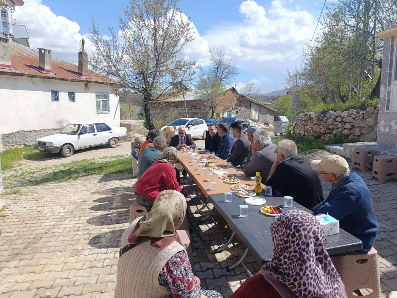 AK Parti Konya Teşkilatı Bozkır’a çıkarma yaptı 7